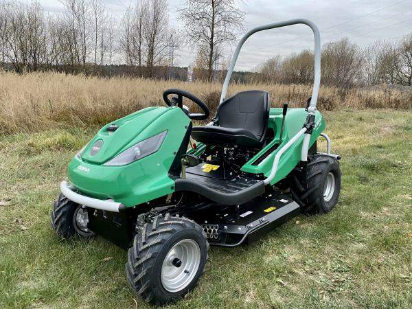 Минитрактор садовый Caiman Croso 4WD 97D2C для кошения бурьяна