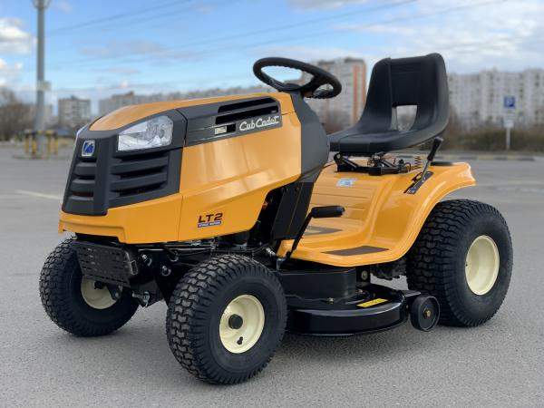 Минитрактор садовый Cub Cadet LT2 NS96