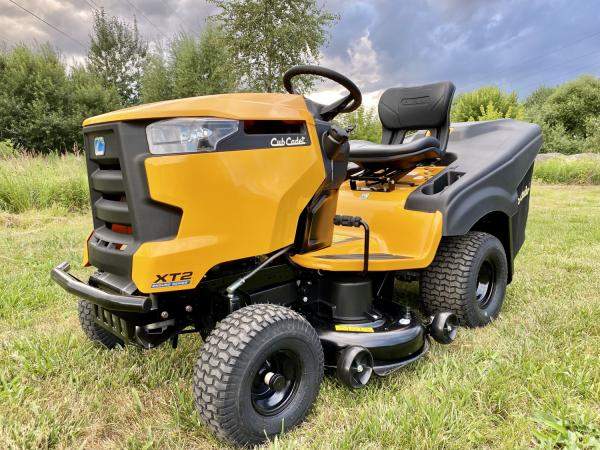 Минитрактор садовый Cub Cadet XT2 QR106
