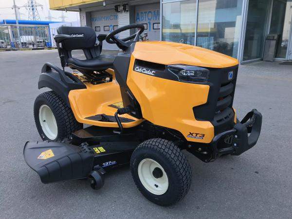 Минитрактор садовый Cub Cadet XT3 QS137