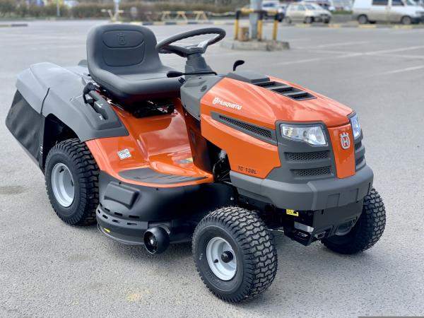 Минитрактор садовый Husqvarna TC 138L Dif с блокировкой дифференциала