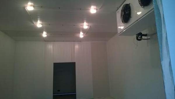 Монтаж холодильных камер