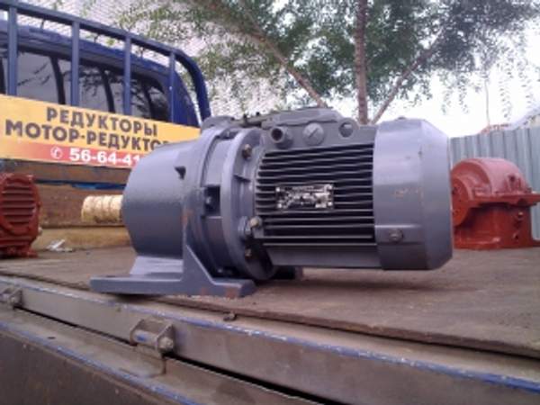 Мотор редуктор 3МП50-35-110