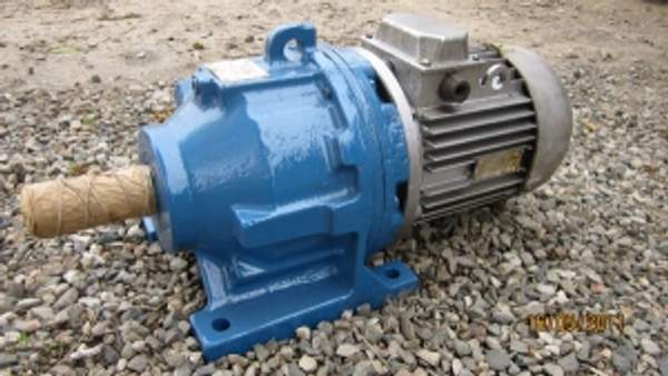 Мотор редуктор 3МП50-71-110