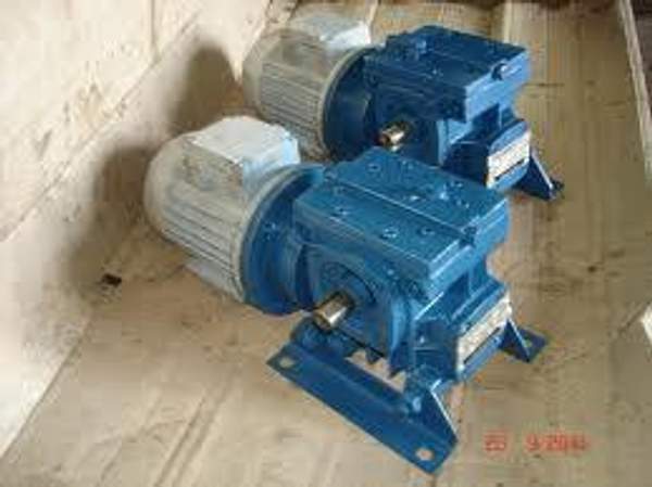 Мотор-редукторы червячные одноступенчатые типа МЧ-40