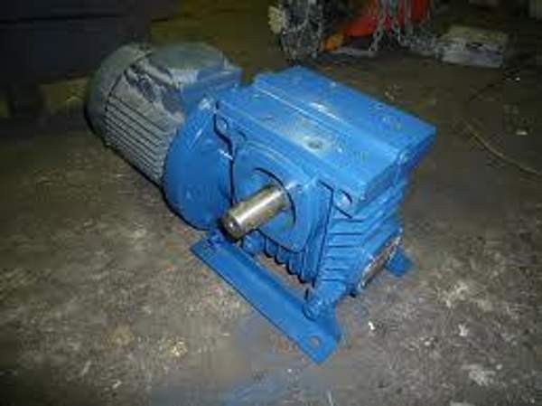 Мотор-редукторы червячные одноступенчатые типа МЧ-63