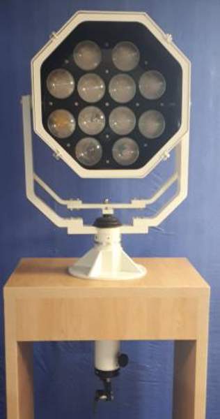 МСПЛ-РН-500LED(12в-250в, 120Вт) - Судовой светодиодный поисковый прожектор с ручным дистанционным управлением.