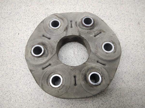 Муфта эластичная Mercedes Benz W211 E-Klasse (УТ000216376) Оригинальный номер 2104110415