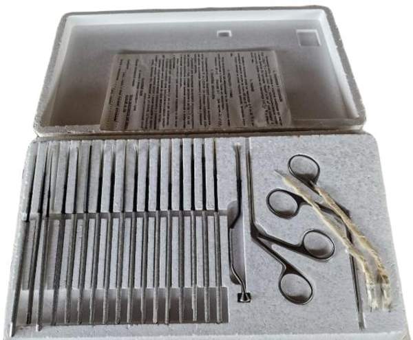 Набор инструментов для микроопераций на ухе