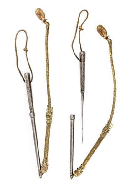 Нагайка со скрытым стилетом в рукояти