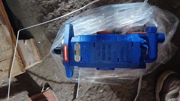 Насос гидравлический двухсекционный XCMG GR215