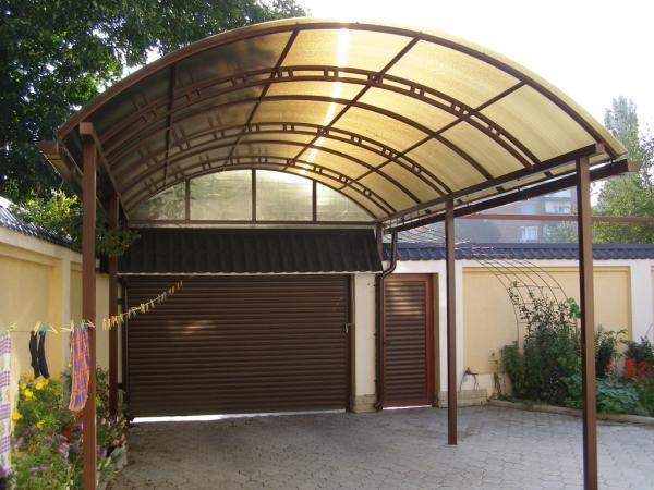 Навес из поликарбоната в Ногинске.