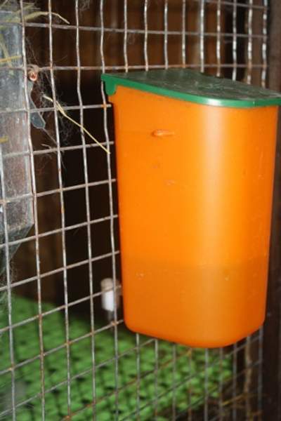Ниппельная поилка для кролика 1 литр