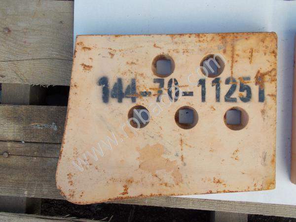 Нож боковой левый бульдозера Shantui SD16 144-70-11251