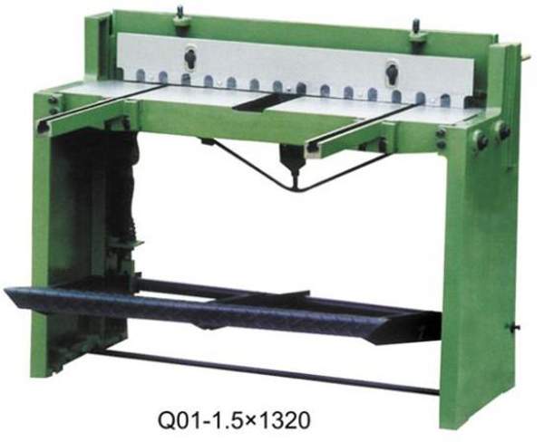 Ножная гильотина Q01-1,5х1320