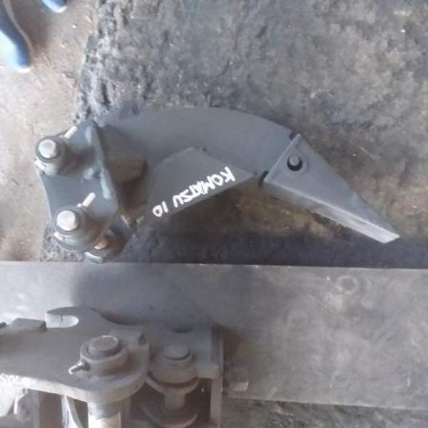 Однозубый клык рыхлитель Komatsu