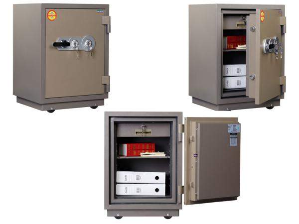 Огнестойкий сейф Valberg FRS-66T KL