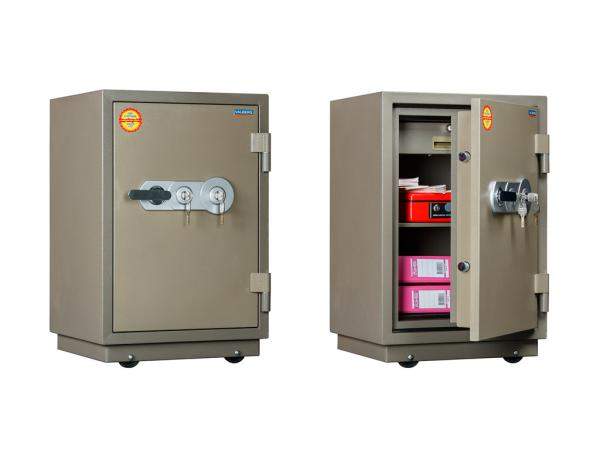 Огнестойкий сейф Valberg FRS-73T KL