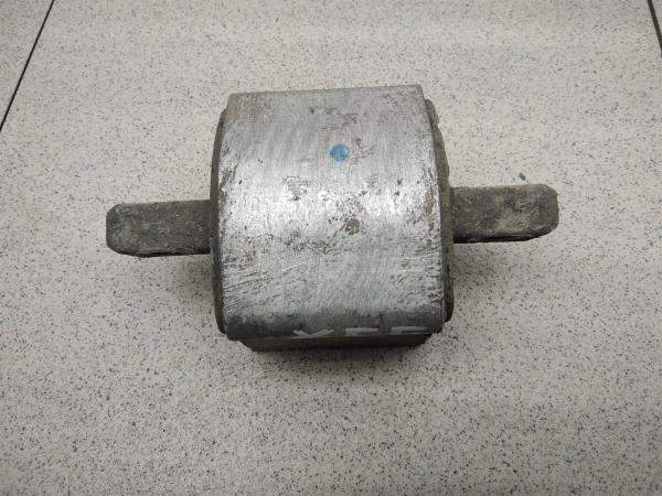 Опора КПП задняя Mercedes Benz W211 E-Klasse (УТ000216385) Оригинальный номер A2202400118