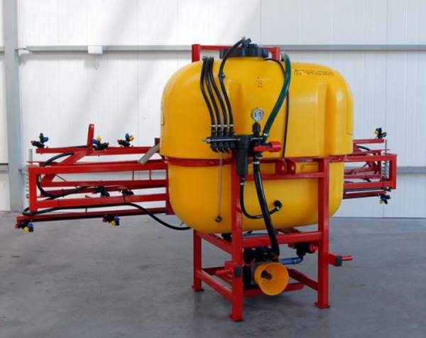 Опрыскиватель Brandi 400л