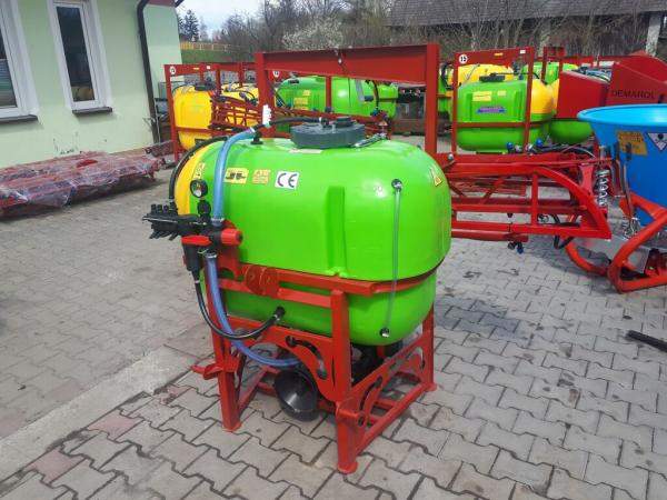 Опрыскиватель навесной 600 л (производство Россия-Польша)