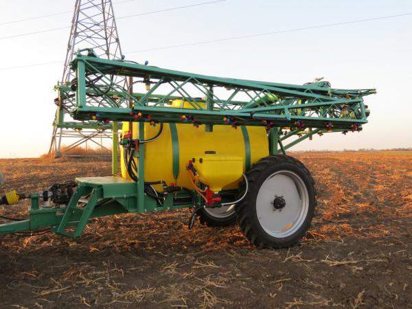 Опрыскиватель прицепной АТАМАС-2