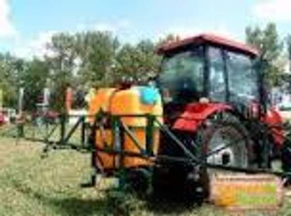 Опрыскиватели навесные 400л/600л/800л