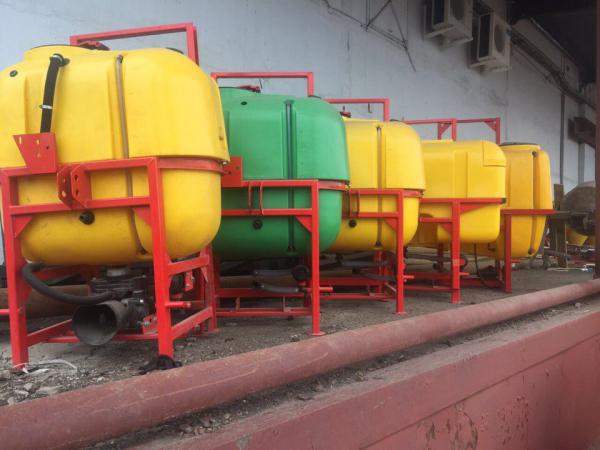 Опрыскиватели Навесные , прицепные. 400л-1000л