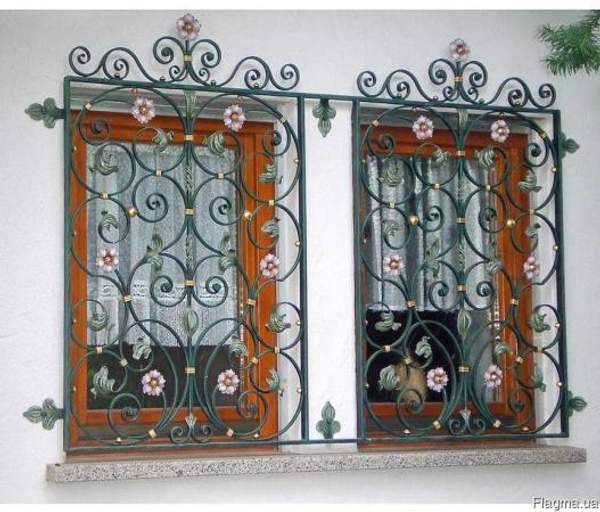 Оригинальные решётки кованые на окна