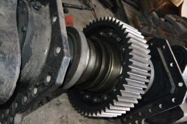 Отбойный вал тепловоза тгм 23 (после ревизии). Гарантия .Наша выездная ремонтная бригада поможет установить вал на Ваш тепловоз