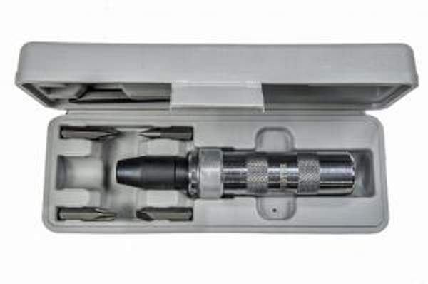 Отвертка ударная 6 насадок , футляр