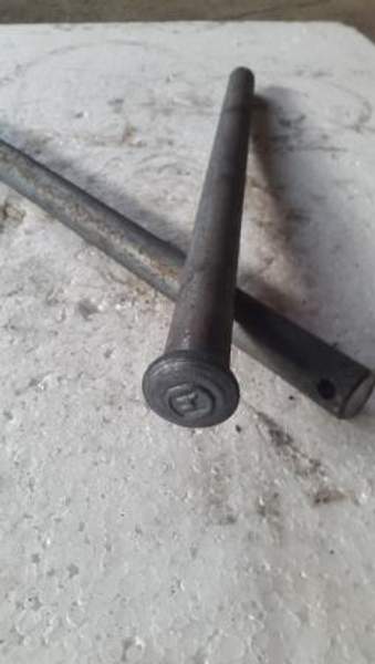 Палец гусеницы тт-4 т4.34.102