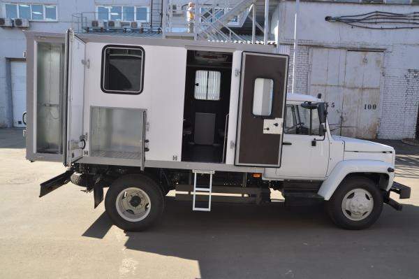 Передвижная грузопассажирская мастерская на базе ГАЗ 33086