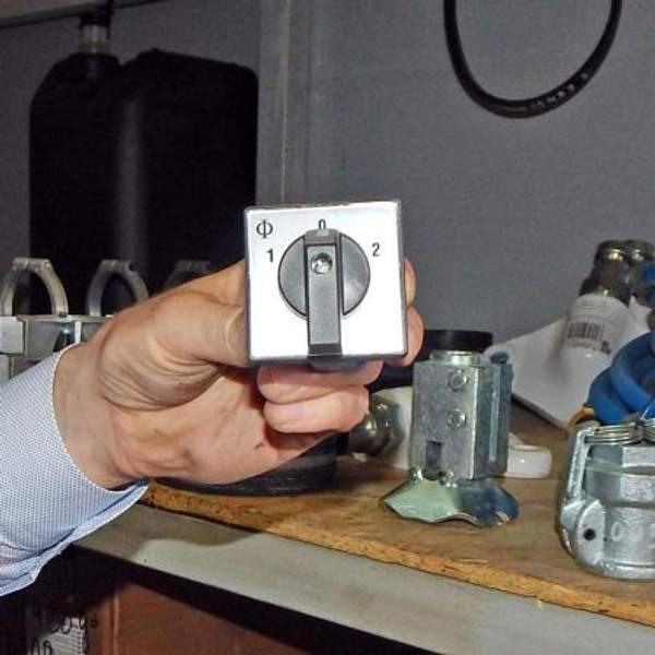 Переключатель фаз штукатурной станции