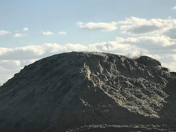 Песок карьерный мелкий доставим