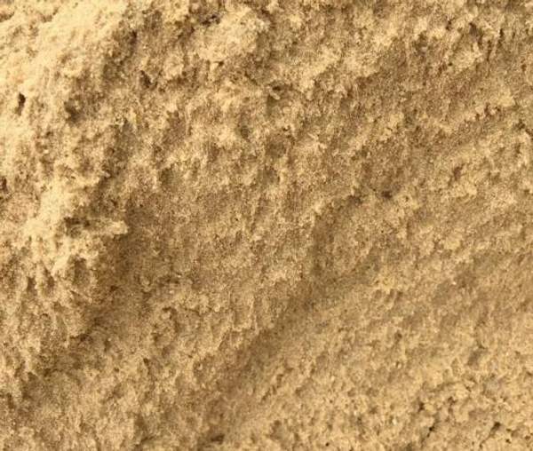 Песок карьерный мелкозернистый с доставкой