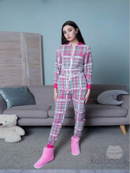 Пижама с открытой попой В Клетку серая (M, С капюшоном)