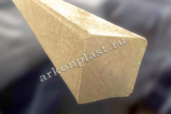 Пластиковый брус (Квадрат)  40х40х2400 Светлый