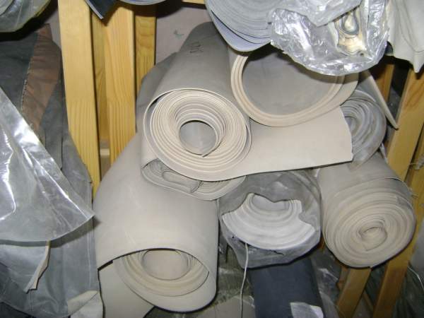 Пластина вакуумная рулонная 4 мм р/с 51-2062 ТУ 38105116-81