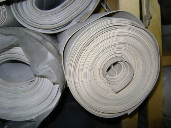 Пластина вакуумная рулонная 8 мм р/с 51-2062 ТУ 38105116-81