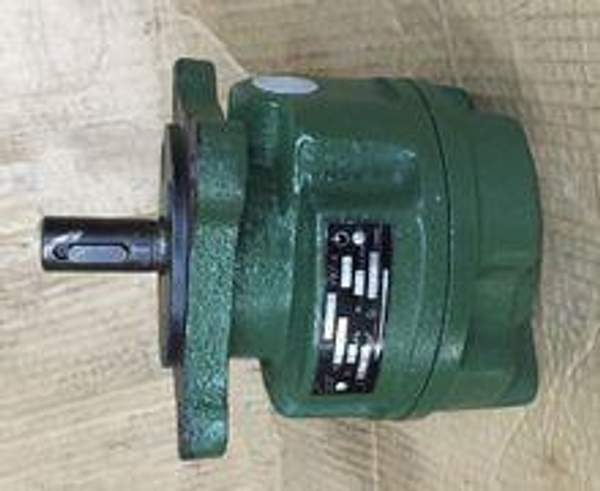 Пластинчатый насос Г12-32АМ