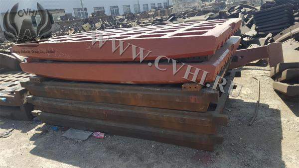 Плита дробящая литая форма для щековой дробилки Metso C145