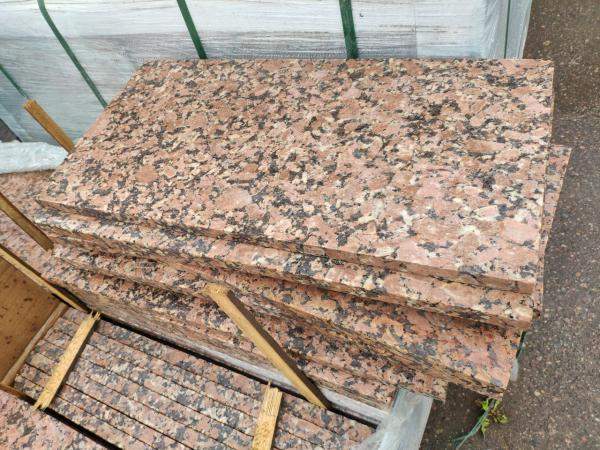 Плита гранитная 600х300х40, Южно-Султаевский гранит. Термообработка