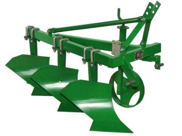 Плуг 3х корпусной 1L320