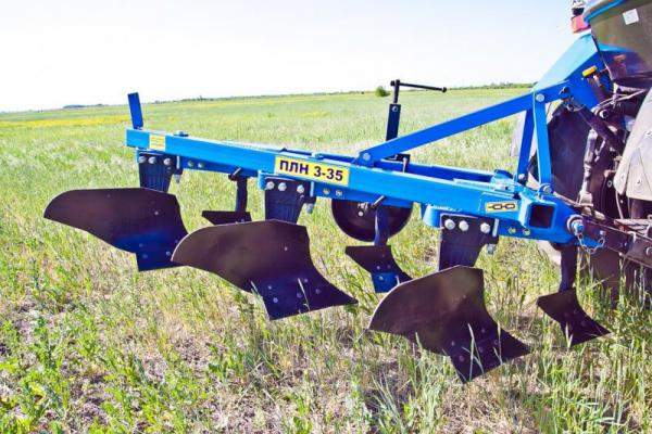 Плуг Wirax/Bomet Польша 2-х