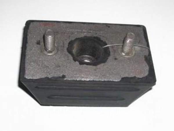 Подушка двигателя ПУМ-500 дв. Hatz