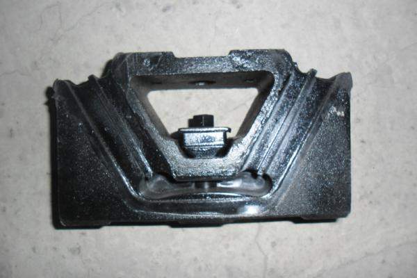 Подушка двигателя задняя М11 САМС 10A2D-01060