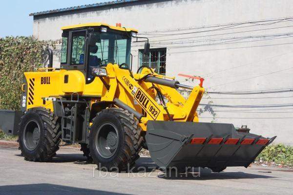 Погрузчик фронтальный одноковшовый Bull SL320