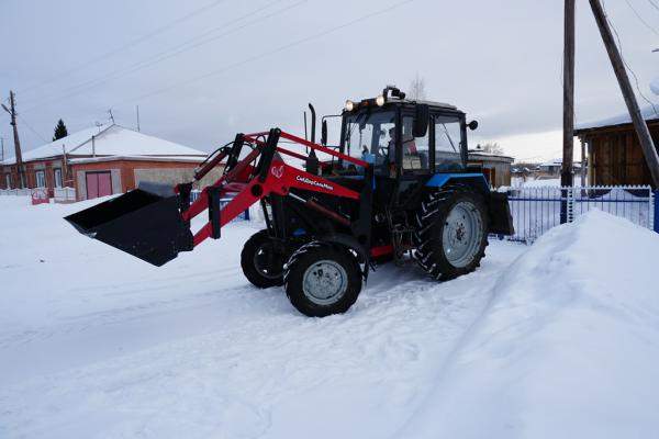 Погрузчик фронтальный ПКУ КУН на МТЗ 0.9