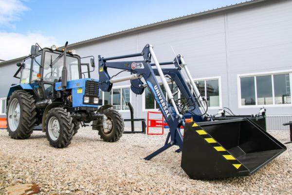 Погрузчик навесной фронтальный «Универсал 800У» (к Беларус 921,922,1021,1025), (без БРС к трактору, без БРС РО) г/п 1000 кг.